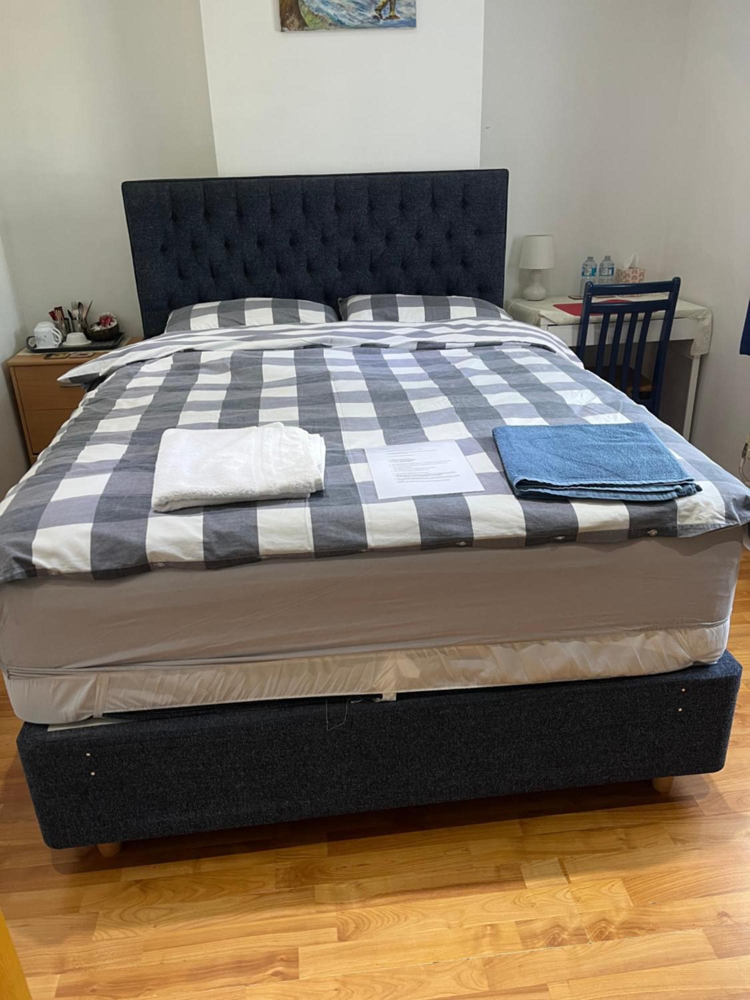 קינגסטון אפון תמז Large Double Bedroom With Free On Site Parking מראה חיצוני תמונה